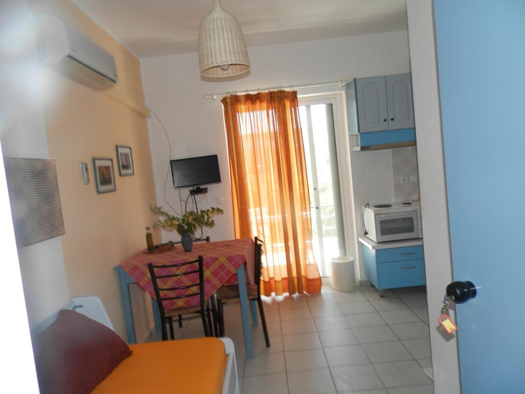Silvi Mari Apartments Πλατανές Εξωτερικό φωτογραφία